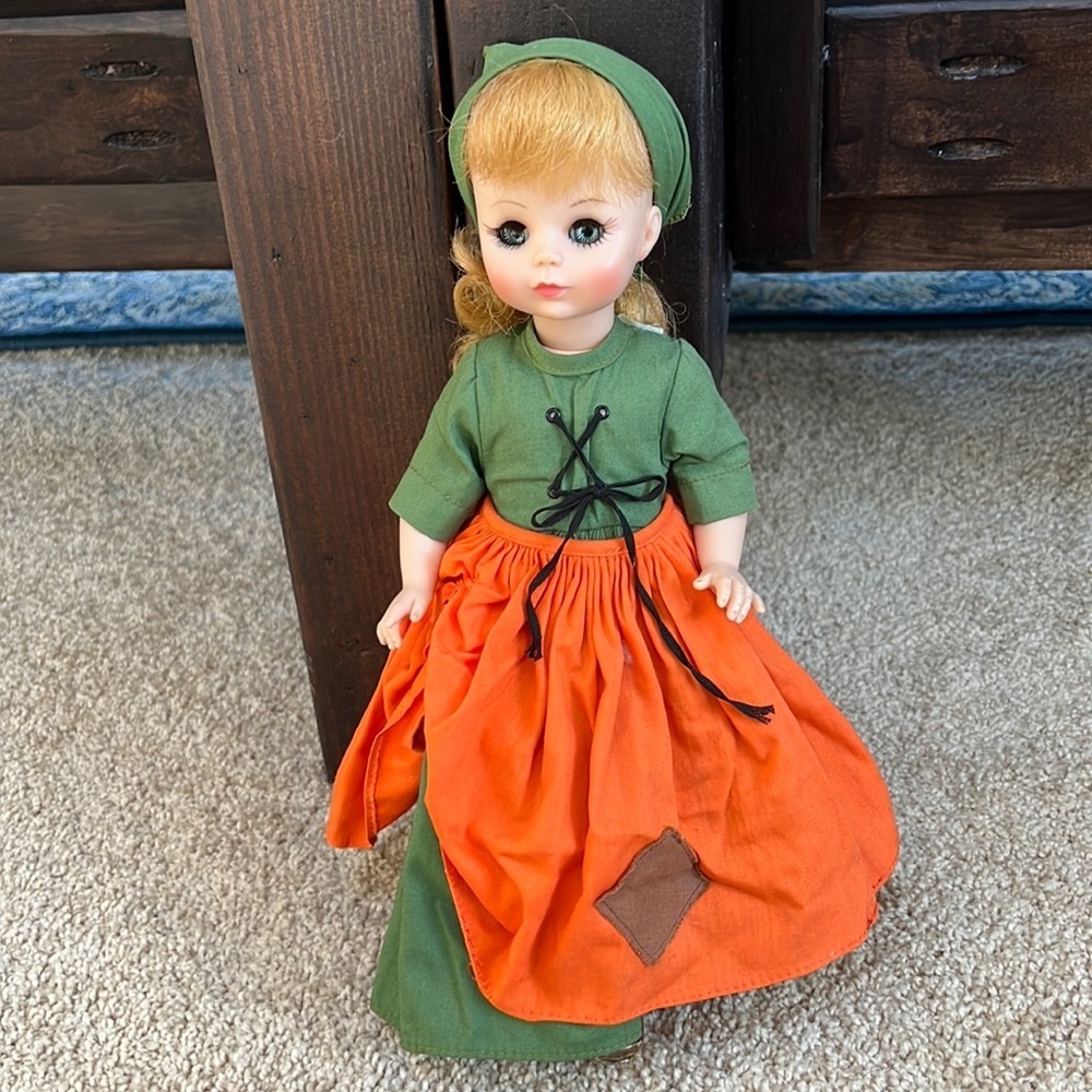 Vintage Madame Alexander poor Cinderella doll.